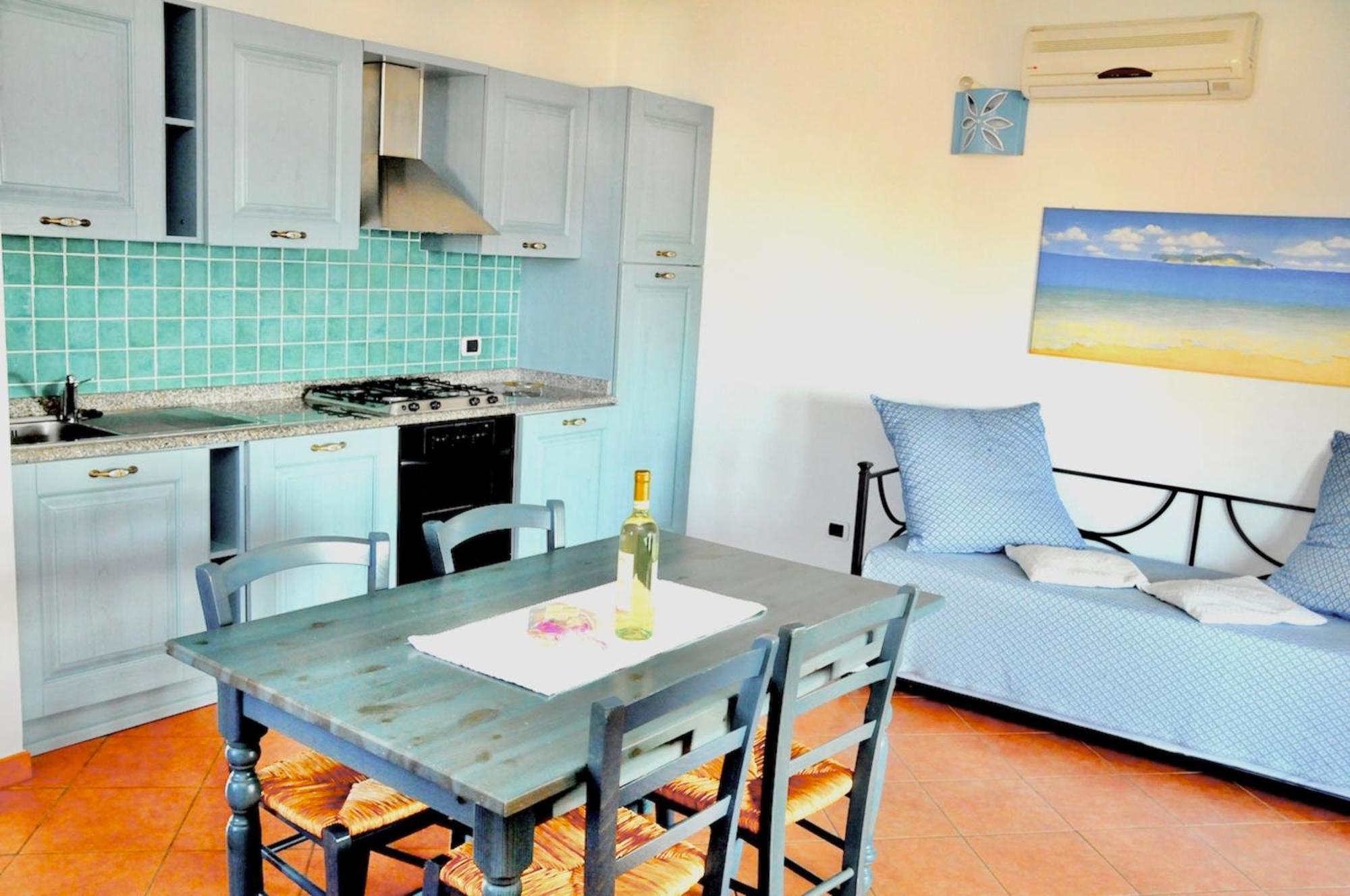 Residence With Private Beach In Marinella Room photo